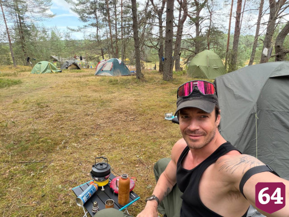 Популярный актер из Саратова показал себя в школьные годы 